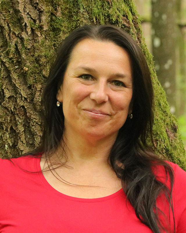 Claudia Götz ist für den Bereich Social Media, Website und Blog zuständig-Forschungskreis für Geobiologie Dr. Hartmann e.V.